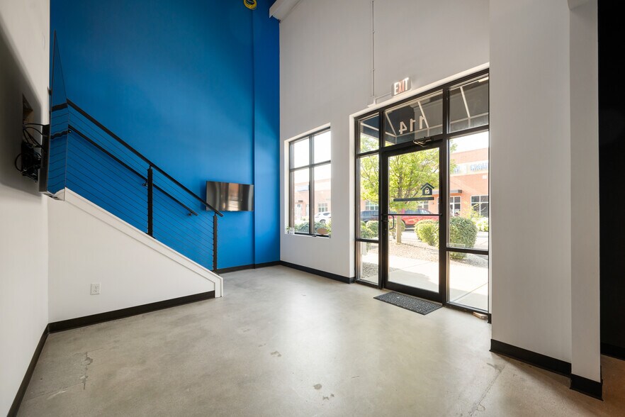 More Photos Of 12550 Promise Creek Ln, Fishers Light Distribution For Lease