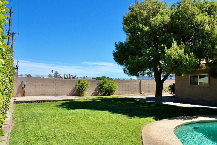 More Photos Of 8935 El Camino Rd, Las Vegas Land For Lease