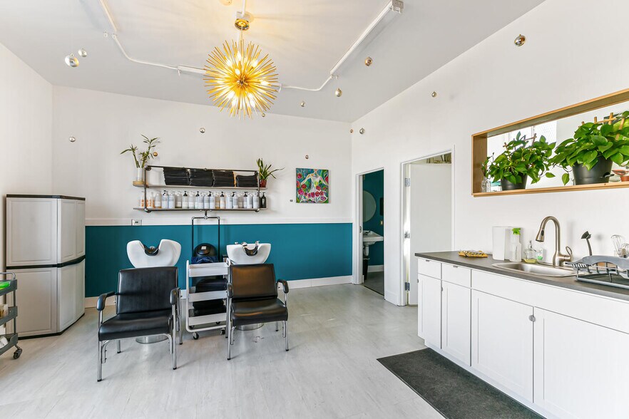 More Photos Of 3401-3435 S Lincoln St, Englewood Apartments For Lease