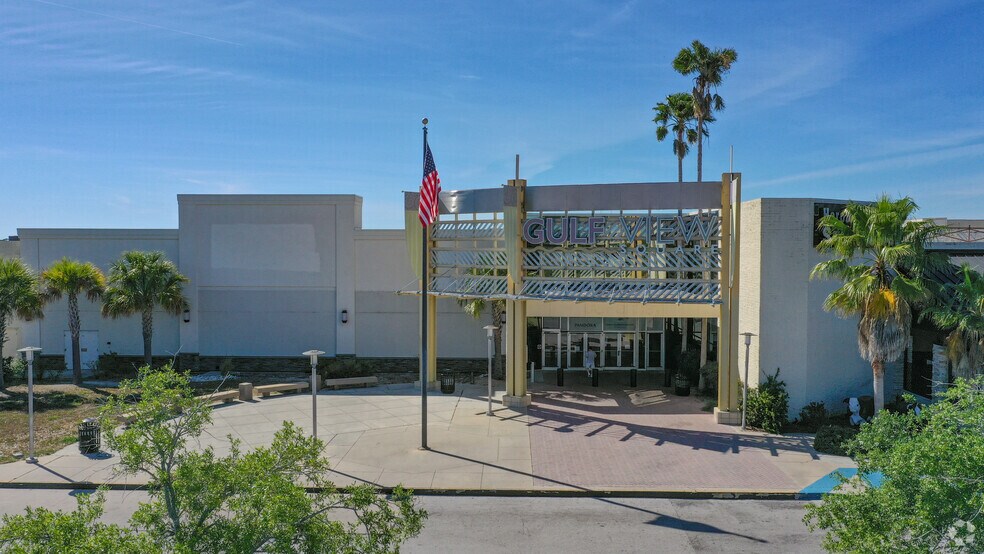 More Photos Of 9409 Us Highway 19, Port Richey Unknown For Lease