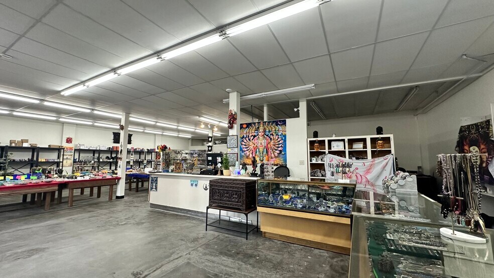 More Photos Of 1480 S State St, Salt Lake City Storefront For Sale