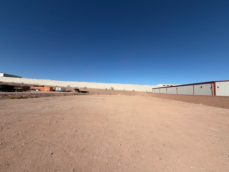 More Photos Of 803 Industrial Ct, Boulder City Land For Lease