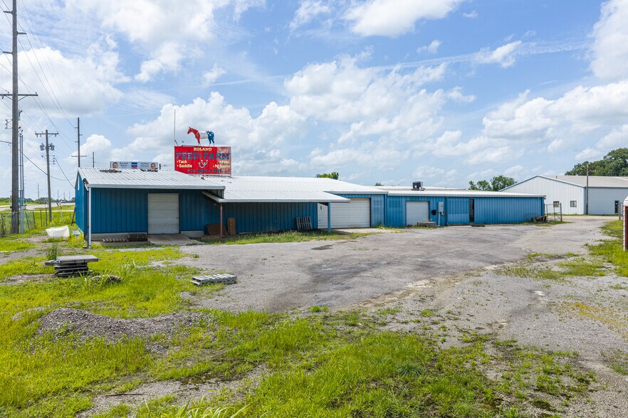 More Photos Of 479247 US Highway 64, Roland Warehouse For Sale