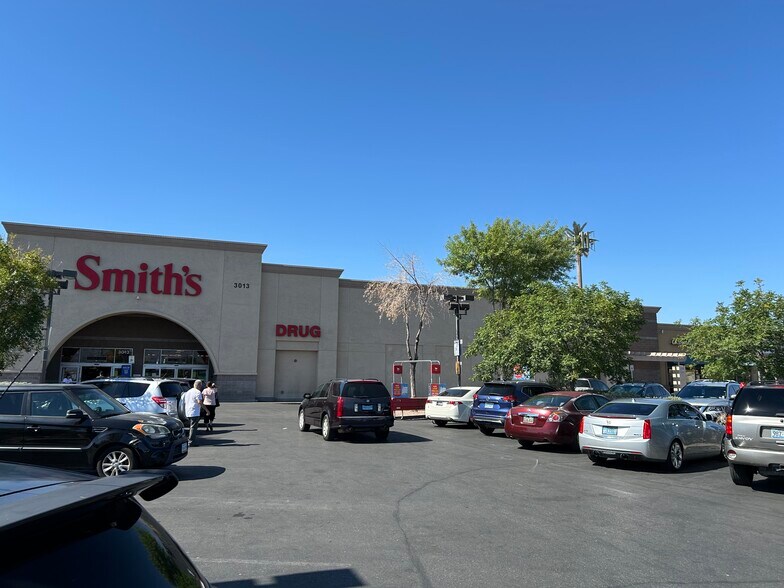 More Photos Of 3073 W Craig Rd, North Las Vegas Freestanding For Lease