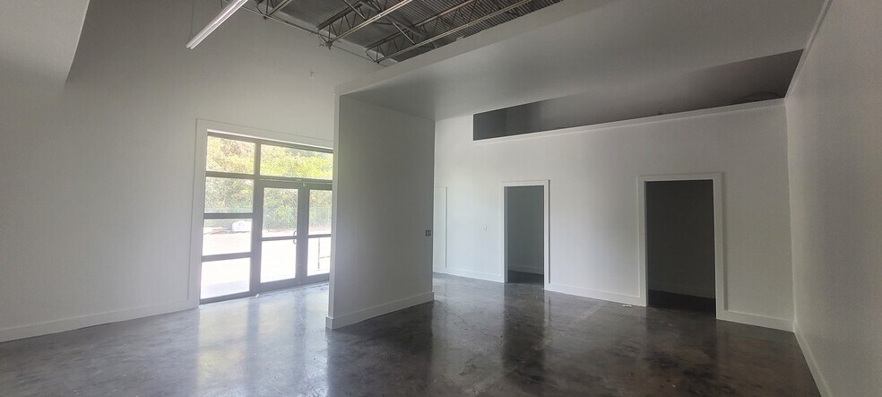 More Photos Of 800 Lambert Dr NE, Atlanta Loft Creative Space For Lease