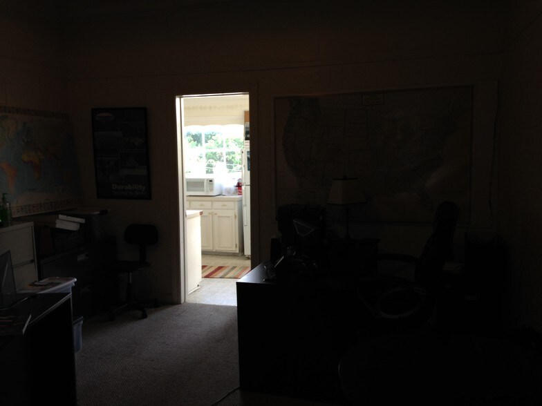 More Photos Of 635 E Bay St, Charleston Office Residential For Lease