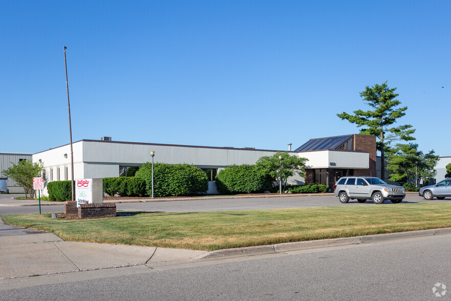 Primary Photo Of 852 47th St SW, Grand Rapids Office For Sale