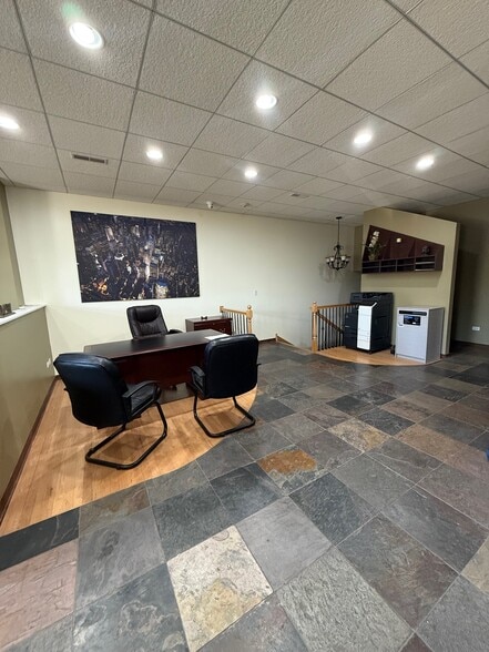 More Photos Of 16612 W 159th St, Lockport Office For Sale