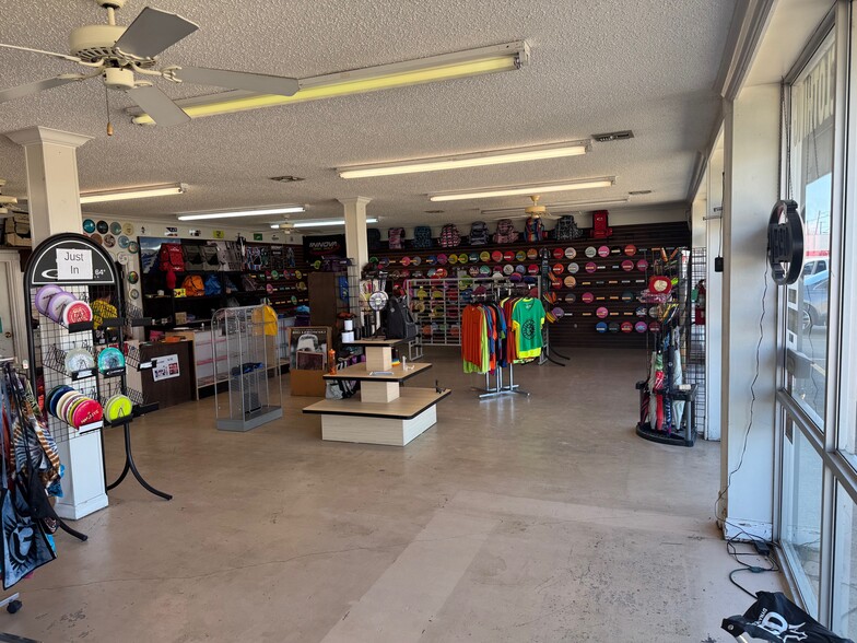 More Photos Of 2058-2060 E Texas St, Bossier City Freestanding For Lease