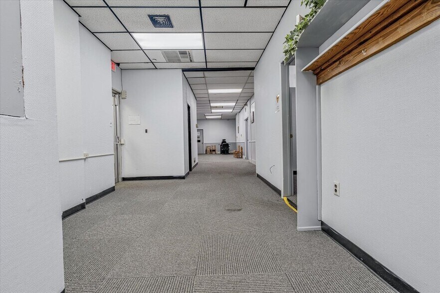 More Photos Of 723 Braddock Ave, Braddock Office For Sale