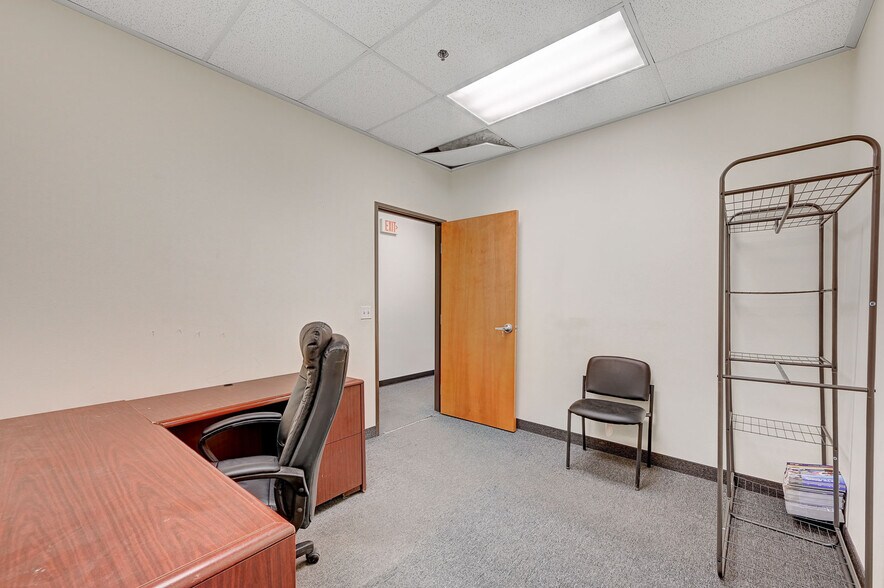 More Photos Of 3908 Civic Center Dr, North Las Vegas Distribution For Lease