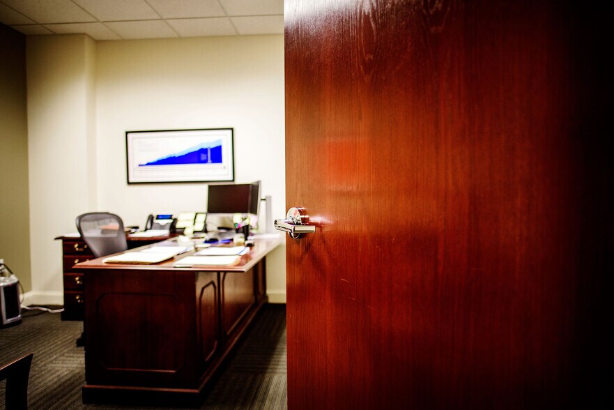 More Photos Of 1151 Office Woods Dr, Pensacola Freestanding For Sale