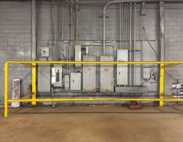 More Photos Of 1088 Ivanhoe Rd, Cleveland Warehouse For Sale