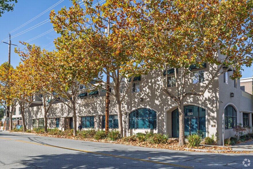 Primary Photo Of 568-586 Glenwood Ave, Menlo Park Apartments For Lease