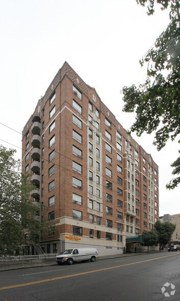 More Photos Of 720 Seneca St, Seattle Apartments For Lease