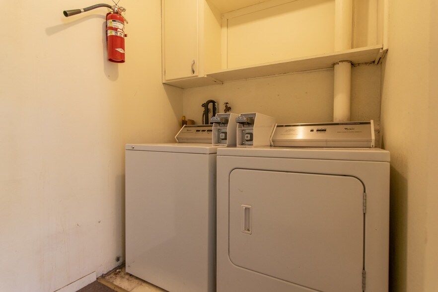 More Photos Of 527 E 1st St, Port Angeles Apartments For Sale