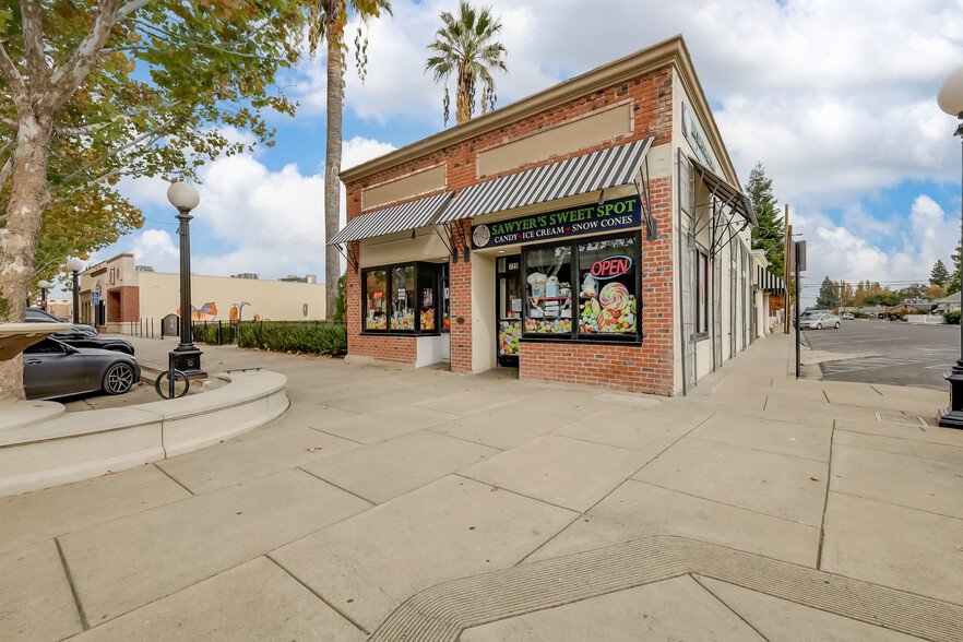 Primary Photo Of 725 Plumas St, Yuba City Storefront For Sale