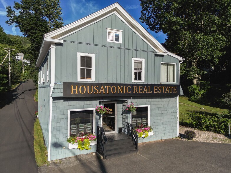 More Photos Of 402 Park St, Housatonic Office For Sale