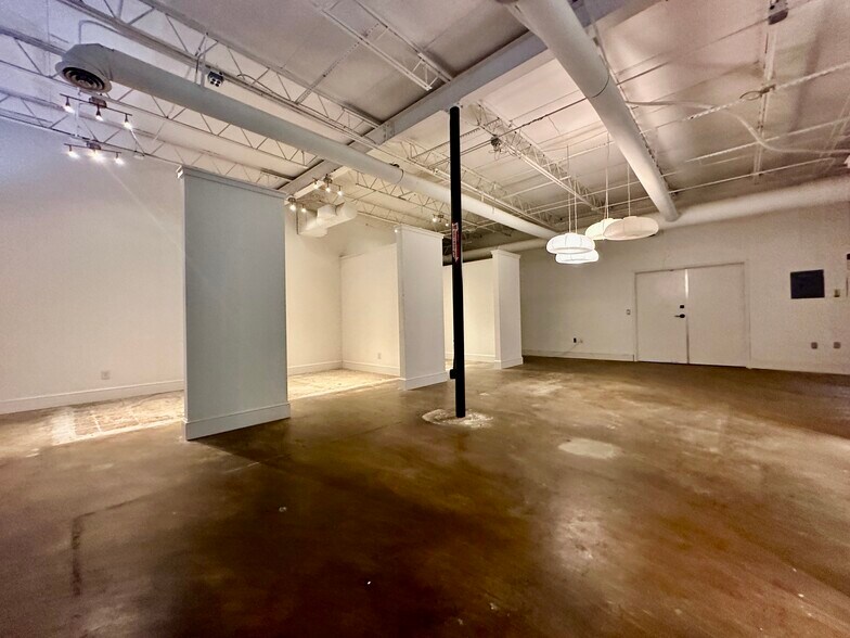 More Photos Of 1095 Zonolite Rd NE, Atlanta Loft Creative Space For Lease