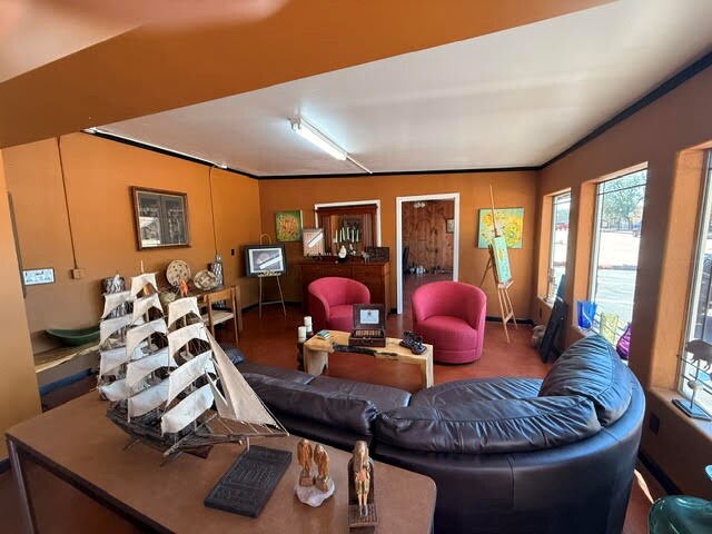 More Photos Of 520 W Main St, Payson Storefront Retail Residential For Sale