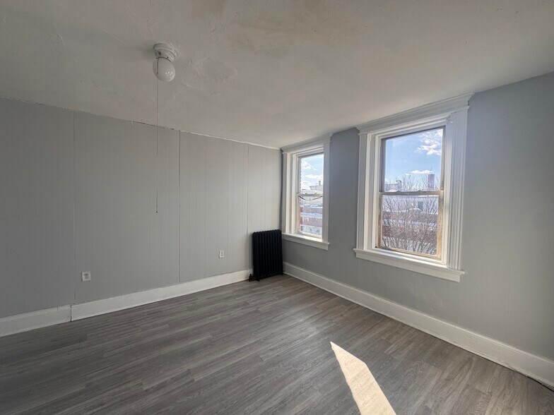 More Photos Of 48-50 Mitchell Ave, Waterbury Apartments For Sale