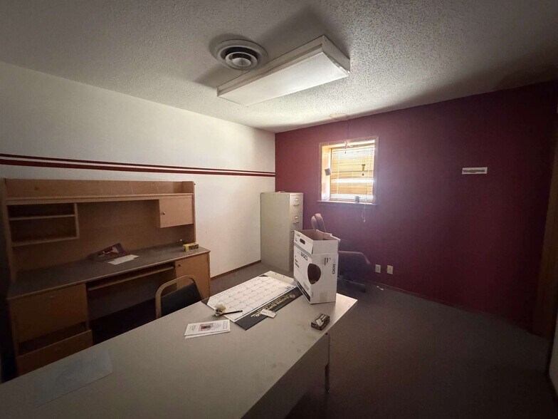 More Photos Of 4230 Texas 136, Amarillo Office For Sale
