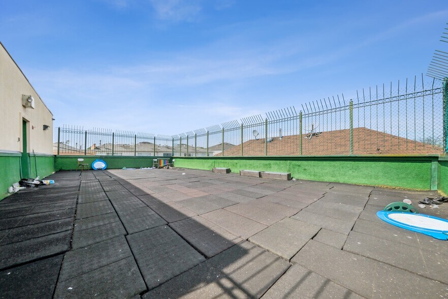 More Photos Of 351 Sand Ln, Staten Island Daycare Center For Sale