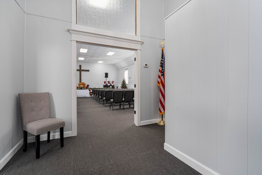 More Photos Of 1025 Maple St, Kingsport Religious Facility For Sale