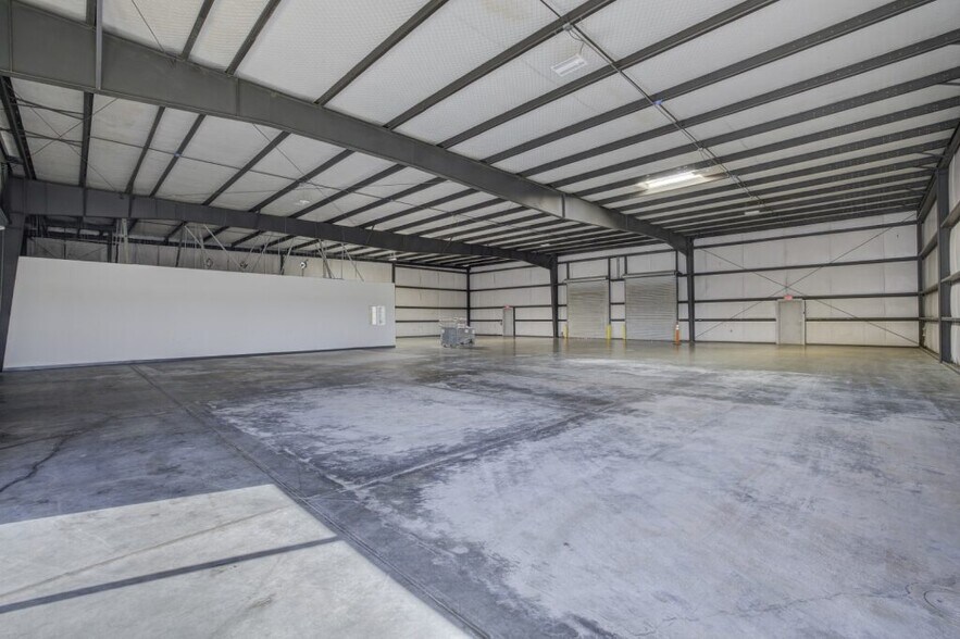 More Photos Of 4573 Skyway Dr, Olivehurst Warehouse For Sale