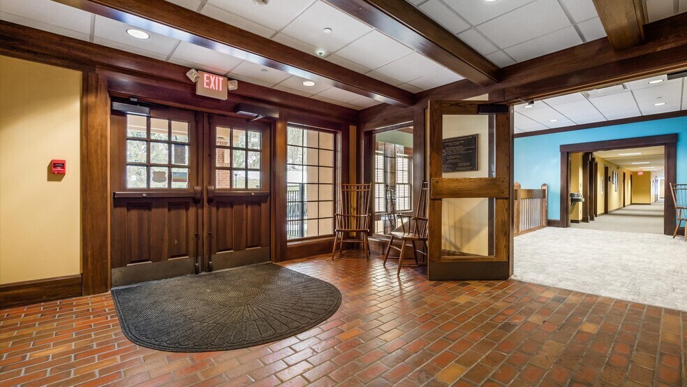 More Photos Of 200 N Whitewoman St, Coshocton Loft Creative Space For Lease