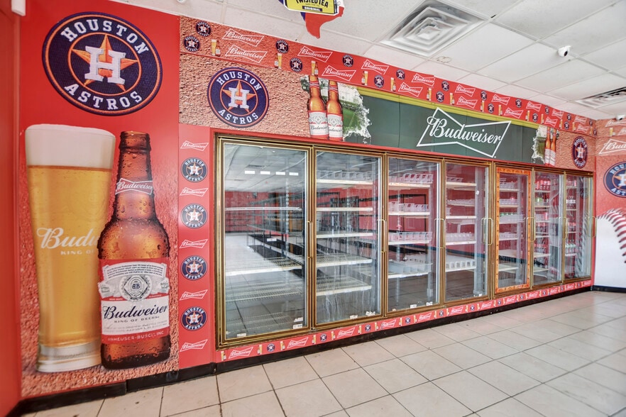 More Photos Of 9240 State Highway 75 S, New Waverly Convenience Store For Sale