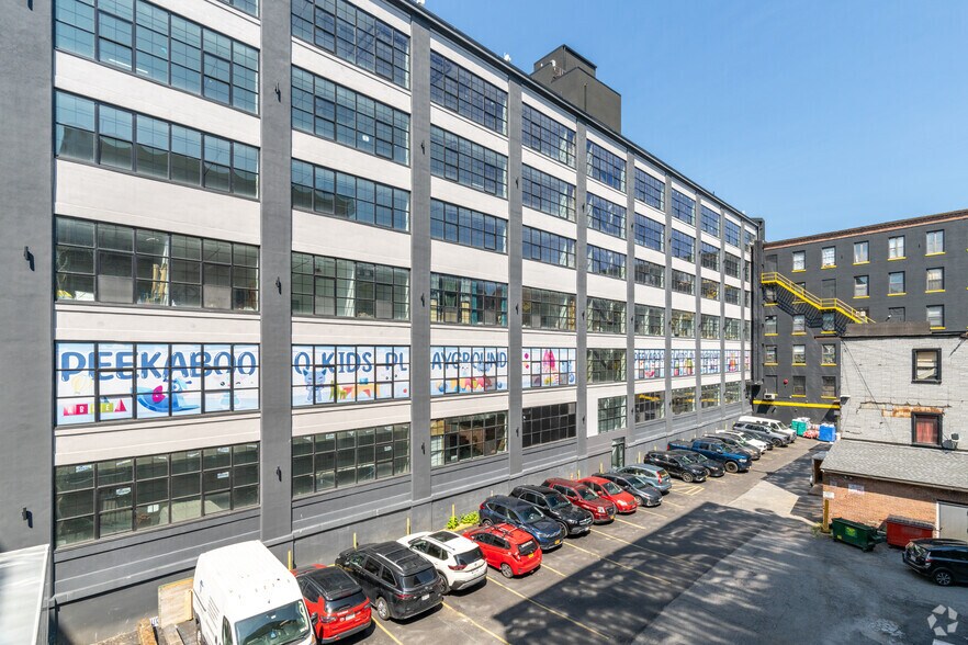 More Photos Of 40-09 21st St, Long Island City Office For Lease