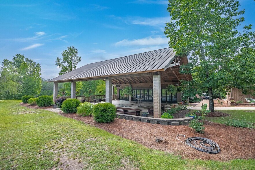 More Photos Of 1530 Buck Hill Rd, Ridgeway Industrial For Sale