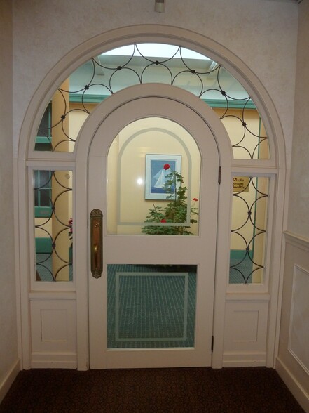 More Photos Of 294 Pleasant St, Stoughton Office For Lease