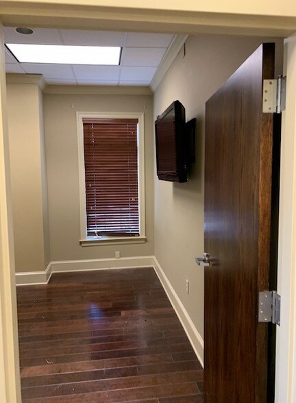 More Photos Of 5702 Mancuso Ln, Baton Rouge Medical For Sale