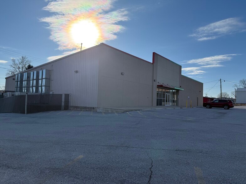 More Photos Of 201 W Tilden St, Humansville Freestanding For Sale