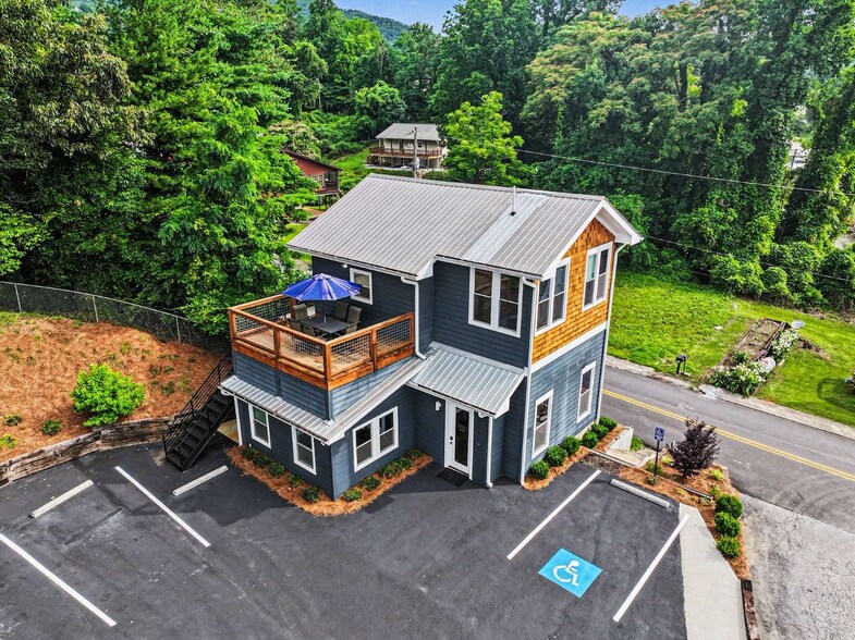 More Photos Of 25 Valley St, Clayton Office Residential For Sale