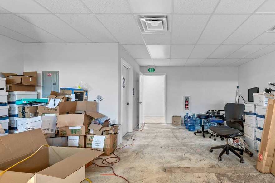 More Photos Of 111 S Garfield Ave, Montebello Medical For Lease