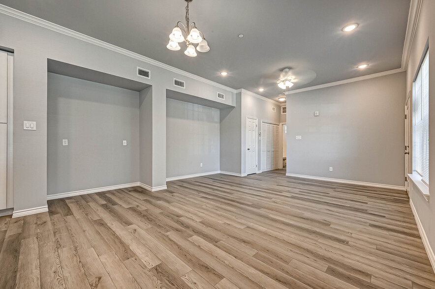 More Photos Of 2508 Southmore Blvd, Houston Apartments For Sale