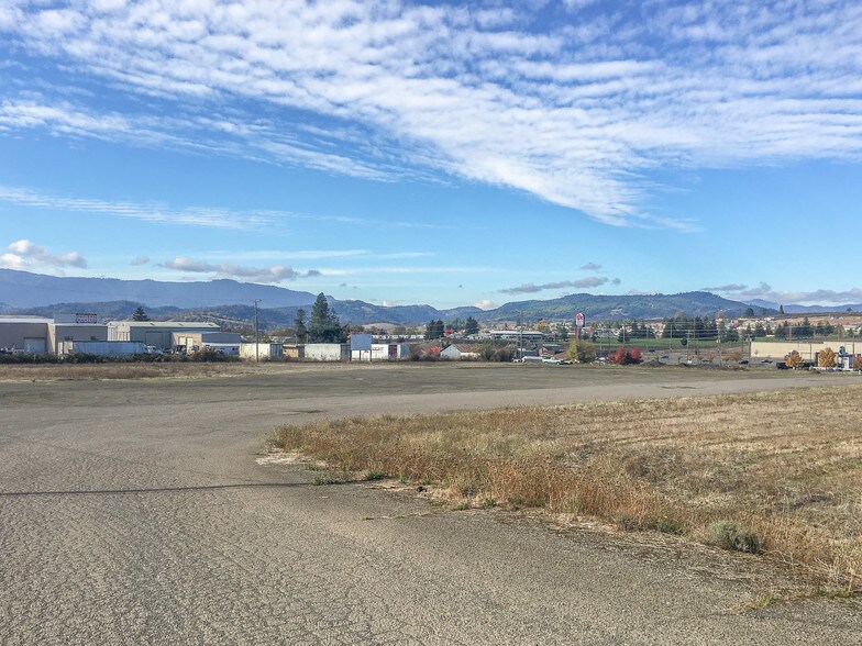 More Photos Of 181 Hutchins St, Sutherlin Land For Sale
