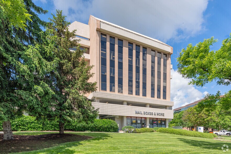 More Photos Of 5410 Edson Ln, North Bethesda Office For Lease