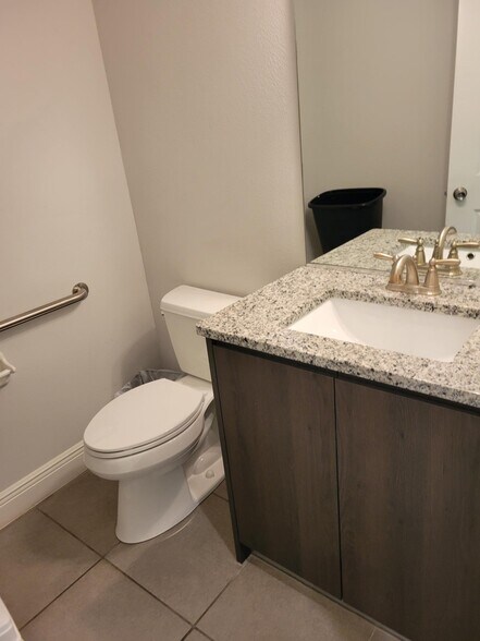 More Photos Of 1700 Tamiami Trl, Port Charlotte Unknown For Lease