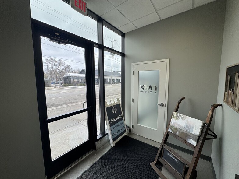 More Photos Of 740 Michigan St NE, Grand Rapids Apartments For Lease