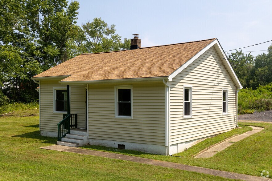 Primary Photo Of 1205 Loflin Rd, Aberdeen Industrial For Sale