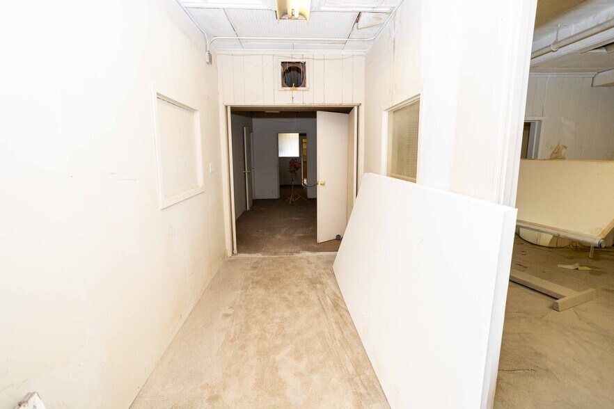 More Photos Of 10-24 W Mravlag Pl, Elizabeth Warehouse For Sale