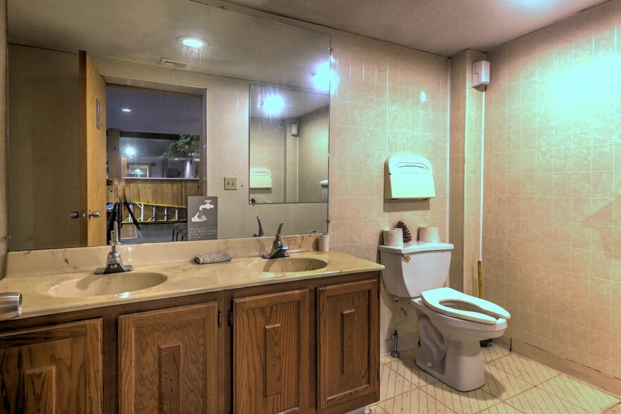 More Photos Of 399 Wolcott Rd, Wolcott Restaurant For Sale
