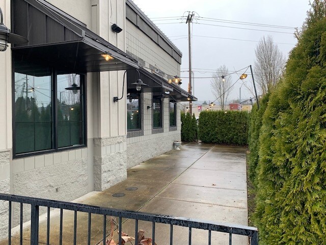 More Photos Of 3216 E Portland Rd, Newberg Unknown For Lease