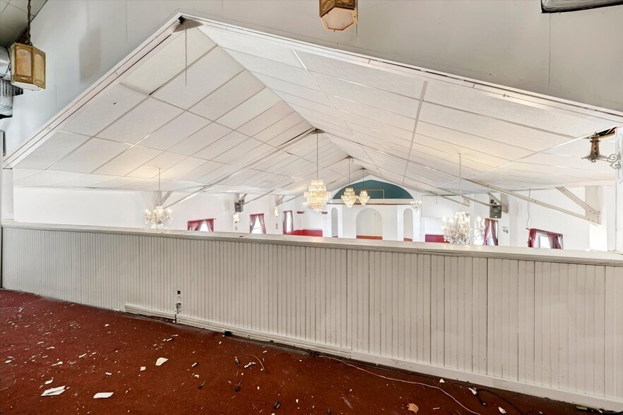 More Photos Of 2024 Gwynn Oak Ave, Baltimore Religious Facility For Sale