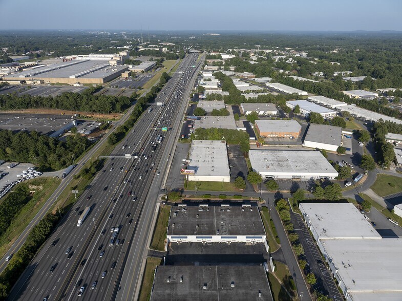 More Photos Of 6586 Dawson Blvd, Norcross Distribution For Lease