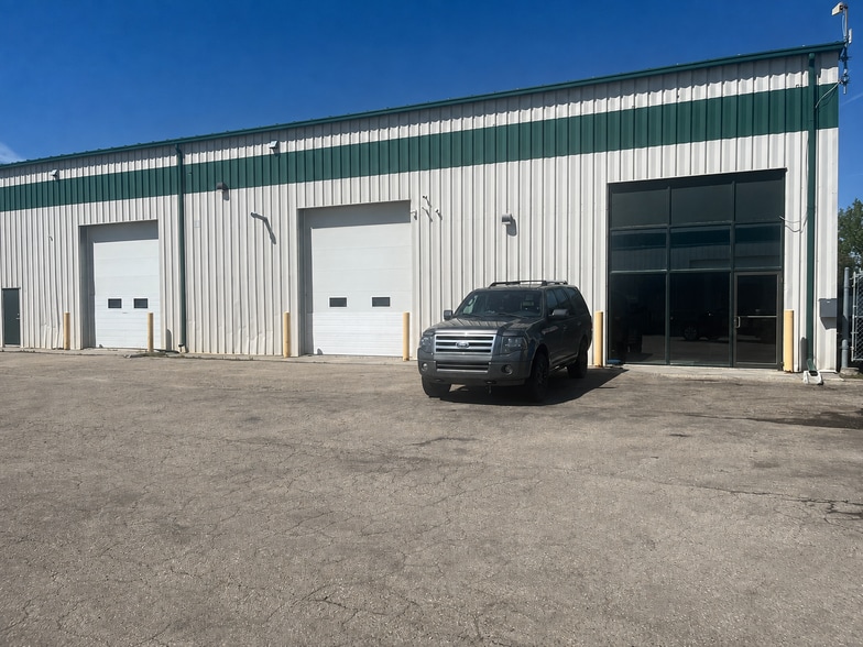 Primary Photo Of 3912 84th Ave, Leduc Warehouse For Lease